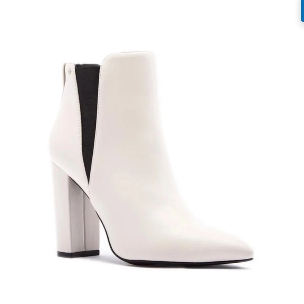 Brand new white ankle boots
